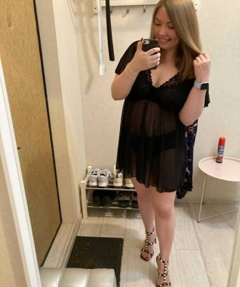 Живу в Москве и готова подарить тебе незабываемые моменты наслаждения. С моим опытом и креативностью мы сможем воплотить в жизнь твои самые яркие фантазии. Уверена, ты найдешь в моем обширном списке услуг то, что именно тебе нужно. Разнообразные эротические массажи, глубокий минет, классический секс, ролевые игры – все это и даже больше тебя ожидает в моем уютном гнездышке. Отличный отзывы от предыдущих клиентов говорят о моей непревзойденной мастерстве и сексуальной привлекательности. Приходи, и я окружу тебя беззаботной атмосферой полного расслабления и наслаждения. 🌹 111, 30 лет