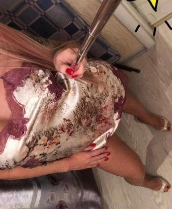 Позволь мне стать уникальным путешествием в мир наслаждения и блаженства. Я могу предложить тебе множество разнообразных услуг, подобранных специально под твои потребности. Все фото абсолютно реальные, и каждая встреча со мной будет незабываемой. За мной остаются только положительные отзывы, подтверждающие мое мастерство и нежность. Живу в Москве, поэтому наша встреча будет возможной и легкой. Доверься мне и открой для себя новый уровень наслаждения. 😘🔥💋 6735, 23 года